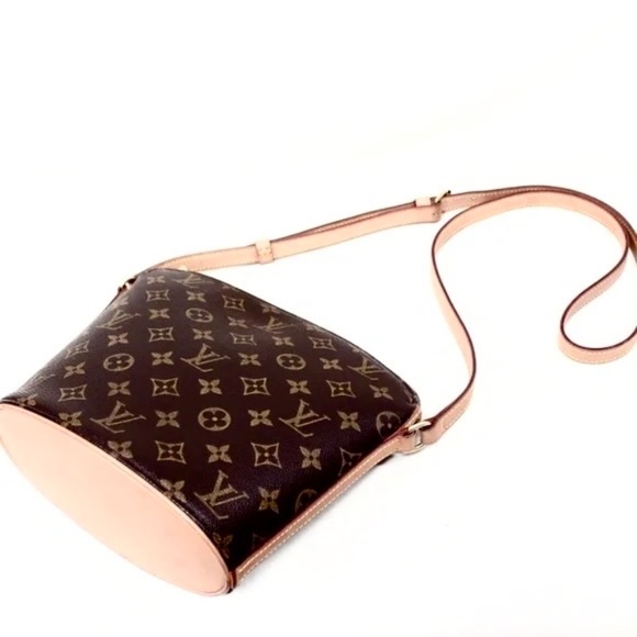 Louis Vuitton Drouot Monogram Crossbody - Picture 5 of 12